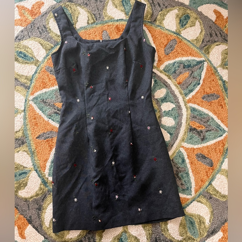 Small floral botique dress